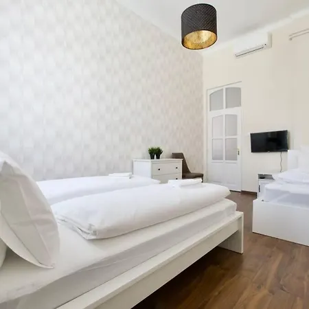 Premium By Hi5-vaci Str. 3 Bedroom Apartment Budapest