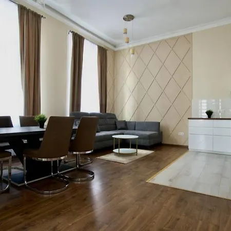Premium By Hi5-vaci Str. 3 Bedroom * Budapest