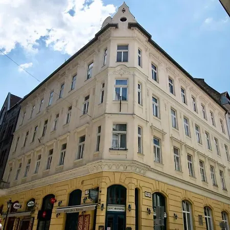 Premium By Hi5-vaci Str. 3 Bedroom Appartement *