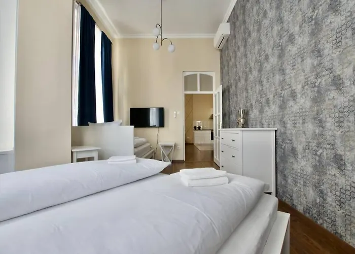 Premium By Hi5-vaci Str. 3 Bedroom *