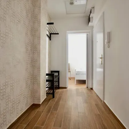 Premium By Hi5-vaci Str. 3 Bedroom דירה *