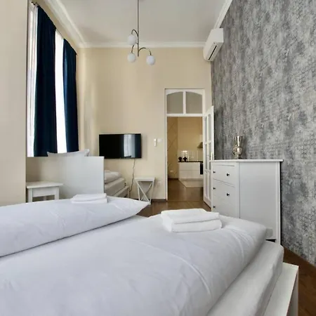 Premium By Hi5-vaci Str. 3 Bedroom *